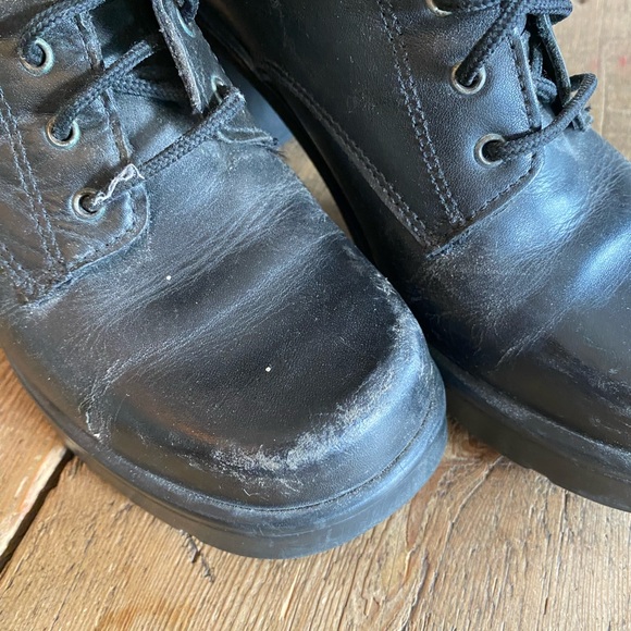 Vintage Henri Pierre black high heel - Picture 2 of 8